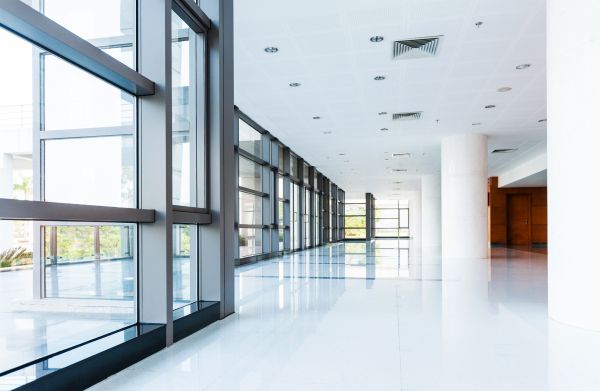 Cost of Commercial Window Service in Los Angeles